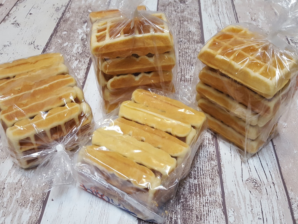 vanille cakewafels geautomatisserd, bakkerij rob janssen,15 Cakewafels zonder rozijnen(1) elsloo, zuid limburg, kerstmis, nieuwjaar, jaarwissel,